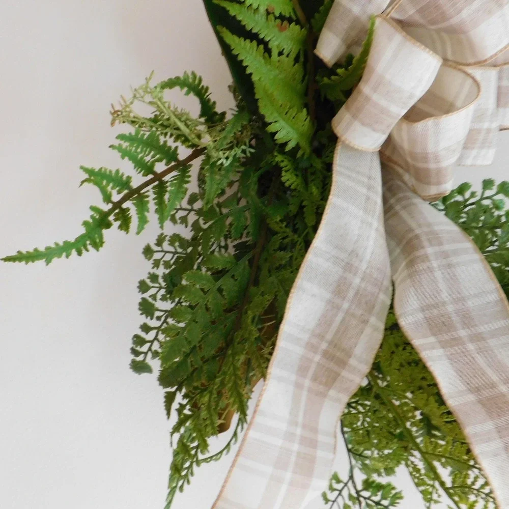 Crescent Fern Wreath, Spring and Summer Greenery,‎ Front Door Decor